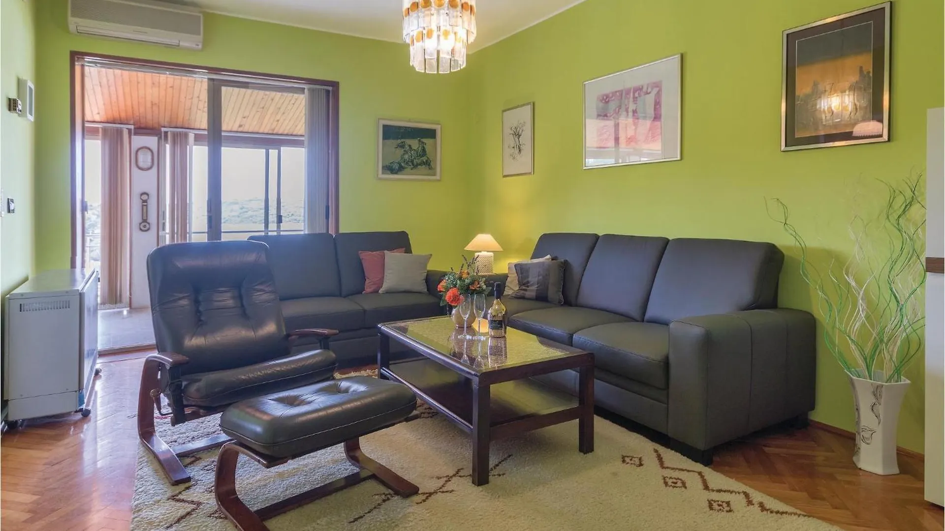 Stunning Apartment In Pula With Kitchen