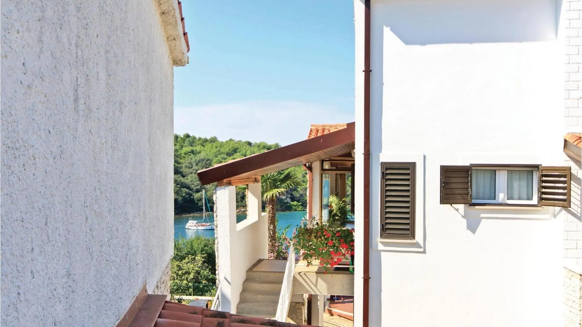 Stunning Apartment In Pula With Kitchen