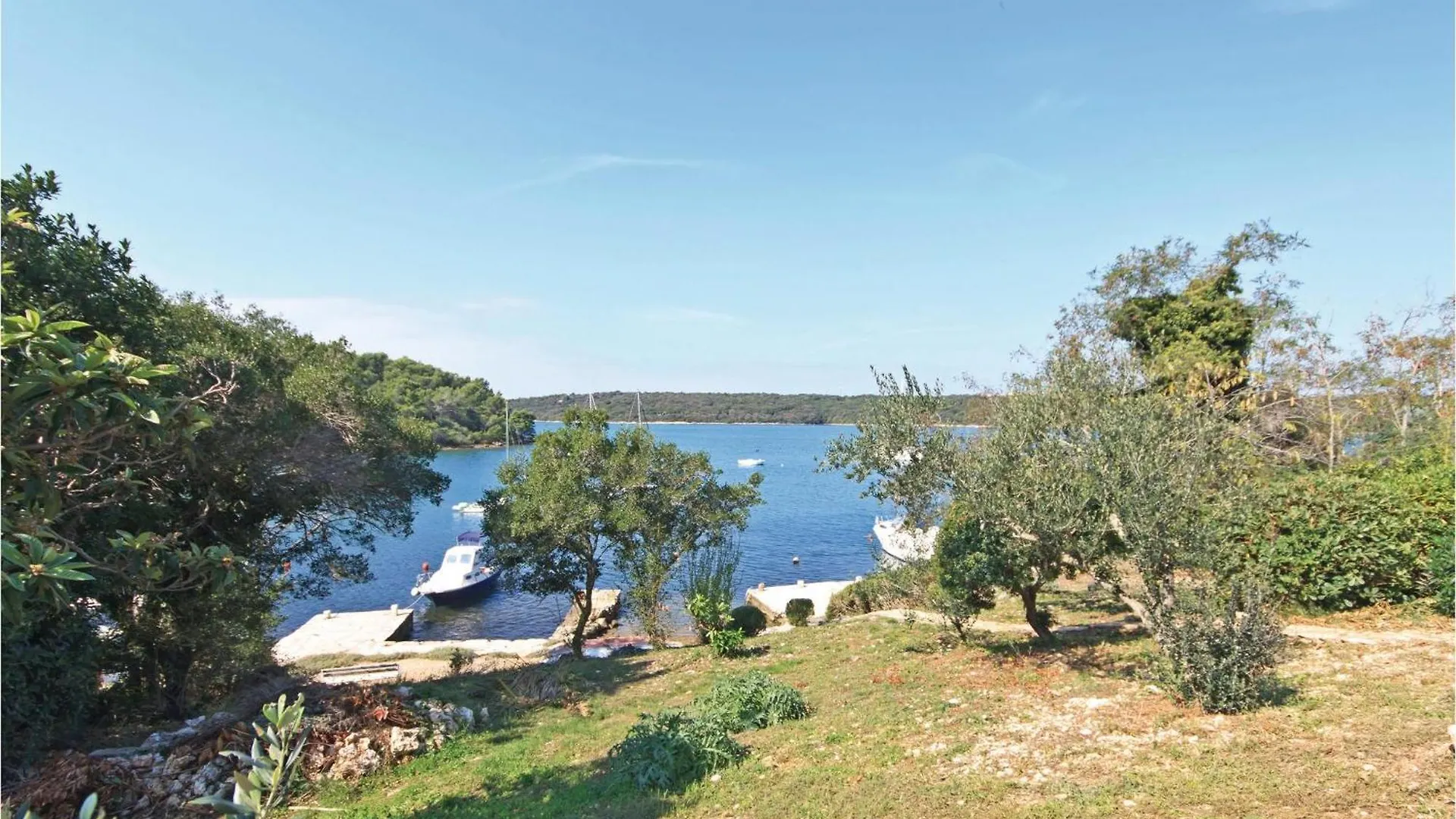 Stunning Apartment In Pula With Kitchen