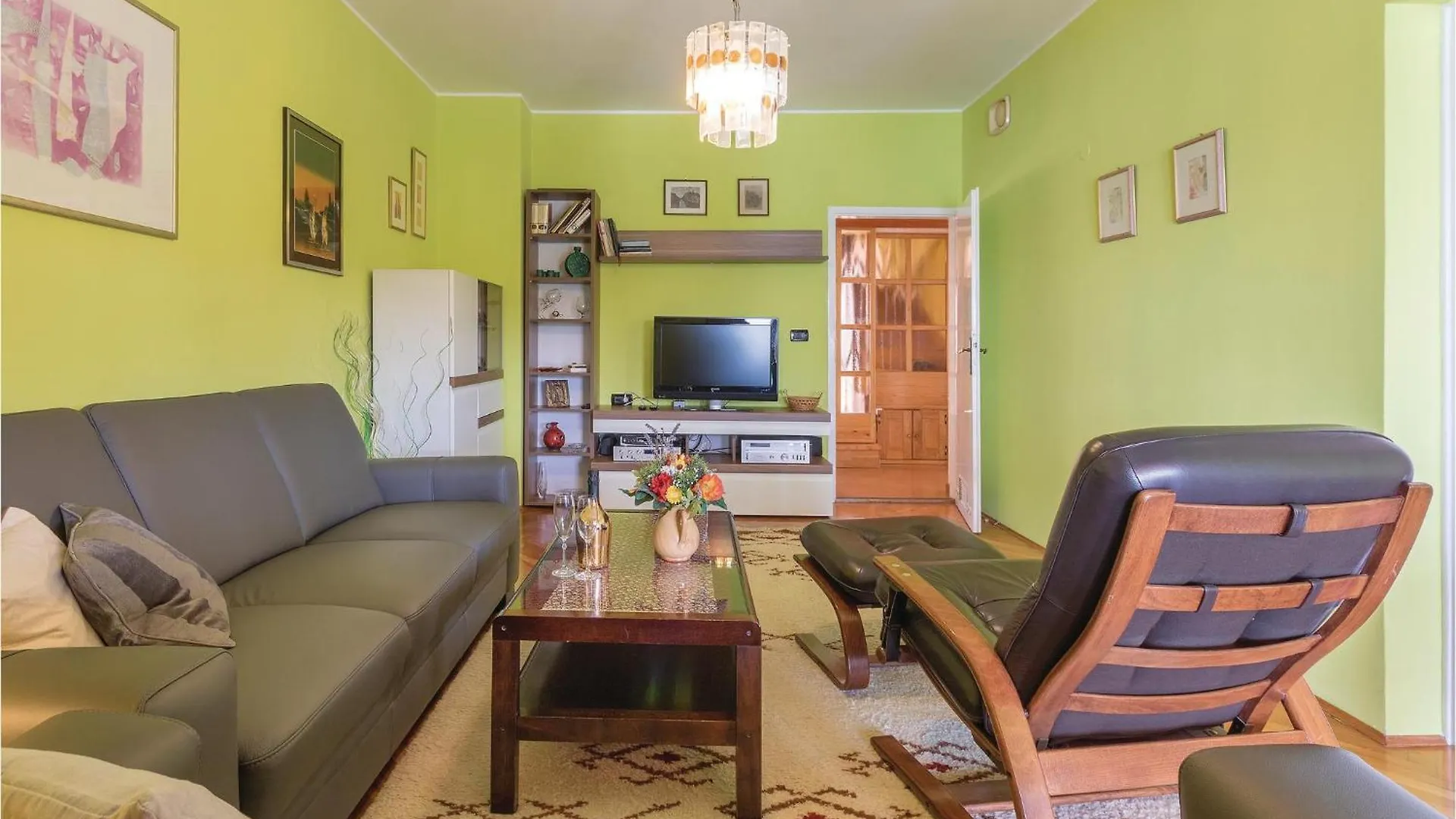Stunning Apartment In Pula With Kitchen